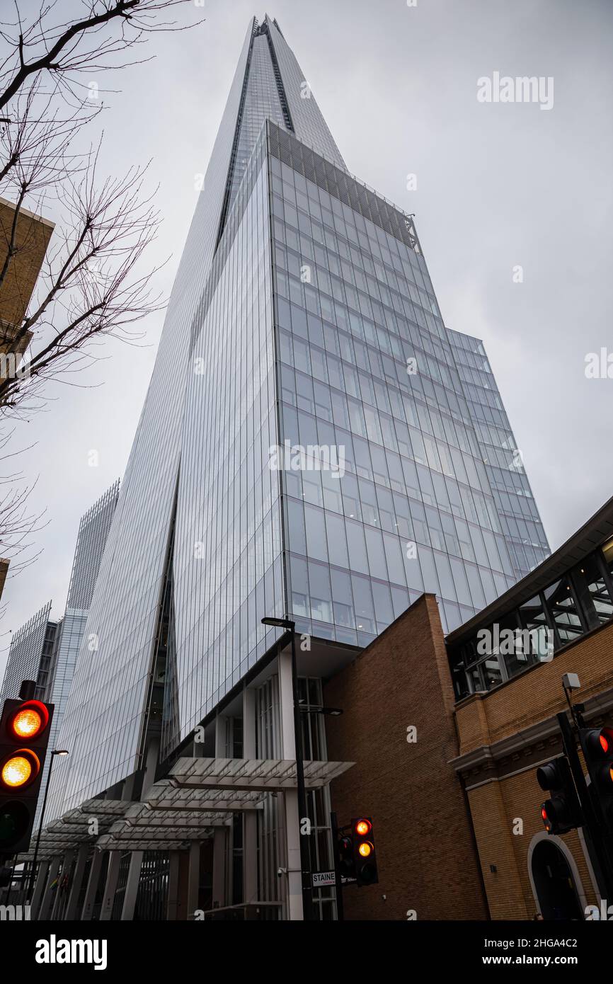 London, Großbritannien. Januar 15th 2022. Ein Blick auf den Shard von der St Thomas Street (Kredit: James Holyoak/Alamy Stock Photo) Stockfoto