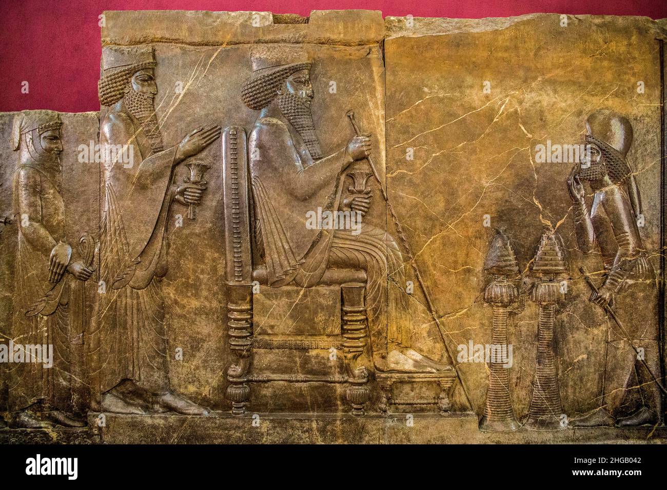Großer König Darius I. der große. Prinz Xerxes, Thronhilfe (Finanzhilfe) von Darius i Persepolis (Pars), Achämeniden (559-330 v. Chr.), National Stockfoto Großer König Darius I. der große. Prinz Xerxes, Thronhilfe (Finanzhilfe) von Darius i Persepolis (Pars), Achämeniden (559-330 v. Chr.), National Stockfoto
