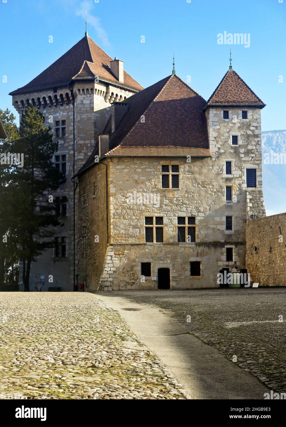 14. Januar 2022. Annecy, Haute-Savoie, Frankreich. Allgemeine Ansichten der alten alpinen Stadt Annecy in Südwestfrankreich. Stockfoto