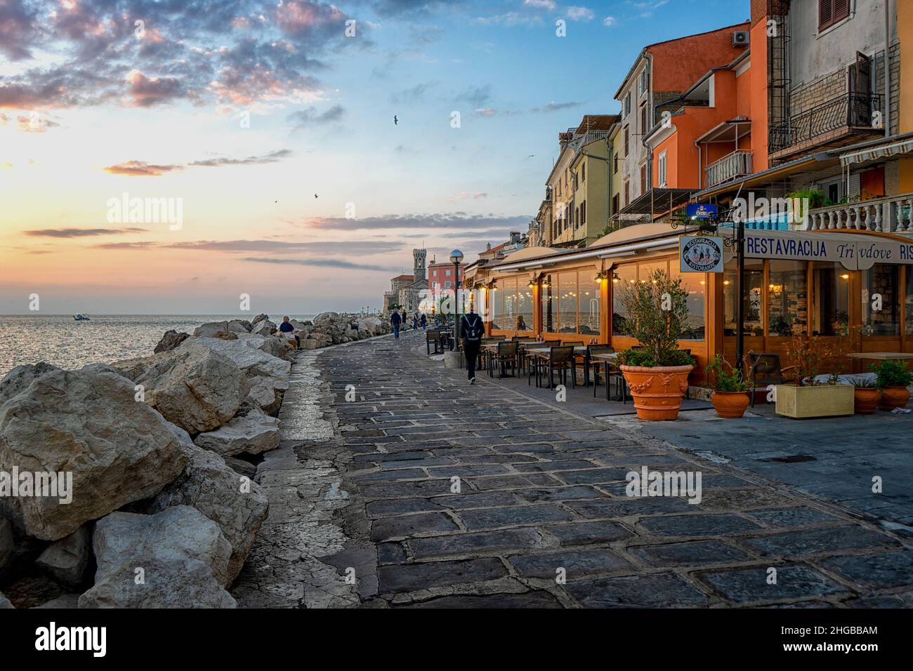 Die Promenade von piran in slowenien Stockfoto