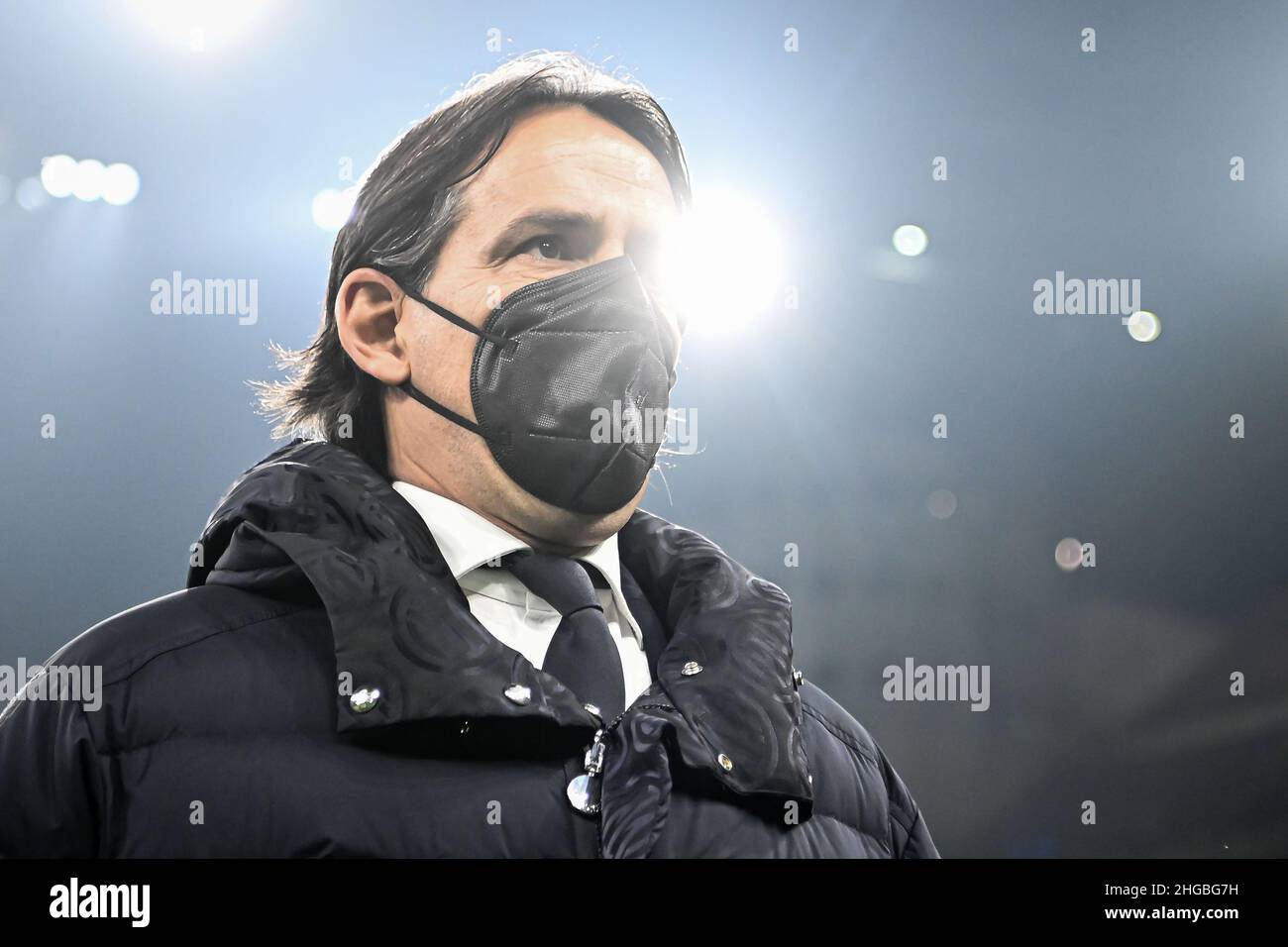 Mailand, Italien am 19. Januar 2022. Mailand, Italien. 19th Januar 2022. Simone Inzaghi, Chefcoach des FC Internazionale während der italienischen Coppa ItaliaFußballmeisterschaft FC Internazionale gegen Empoli im San Siro Stadion in Mailand, Italien am 19. Januar 2022 Credit: Piero Cruciatti/Alamy Live News Stockfoto