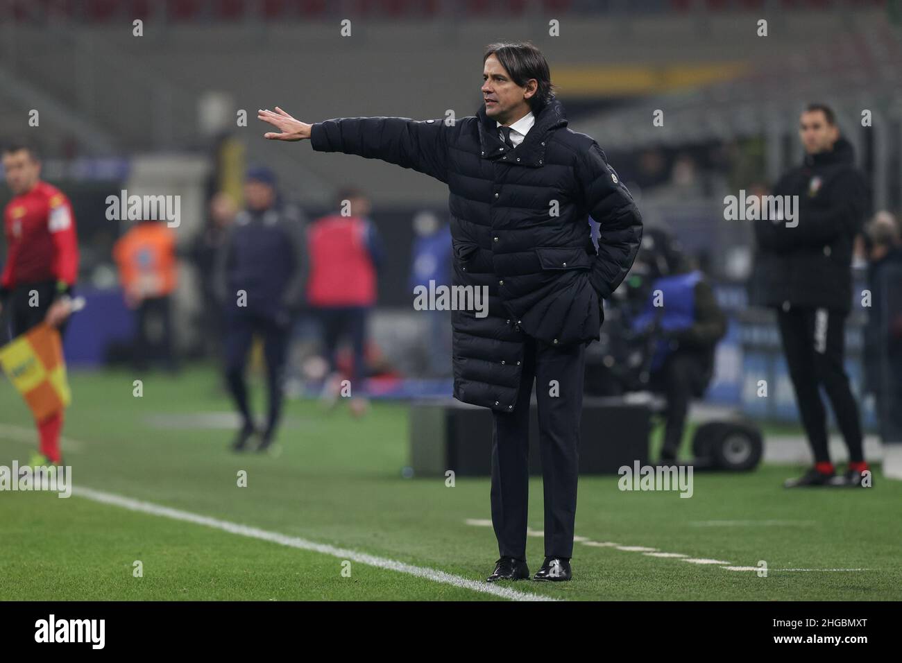 Mailand, Italien. 19th Januar 2022. Simone Inzaghi (FC Internazionale) Gesten während Inter - FC Internazionale gegen FC Empoli, Italienischer Fußball Coppa Italia Spiel in Mailand, Italien, gennaio 19 2022 Quelle: Independent Photo Agency/Alamy Live News Stockfoto