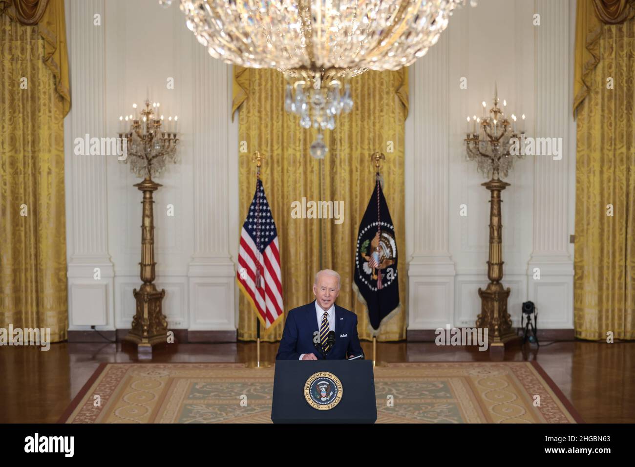 Der US-Präsident Joe Biden hält am Mittwoch, den 19. Januar 2022, eine Pressekonferenz im Ostsaal des Weißen Hauses in Washington, DC ab.Quelle: Oliver Contreras/Pool via CNP /MediaPunch Stockfoto