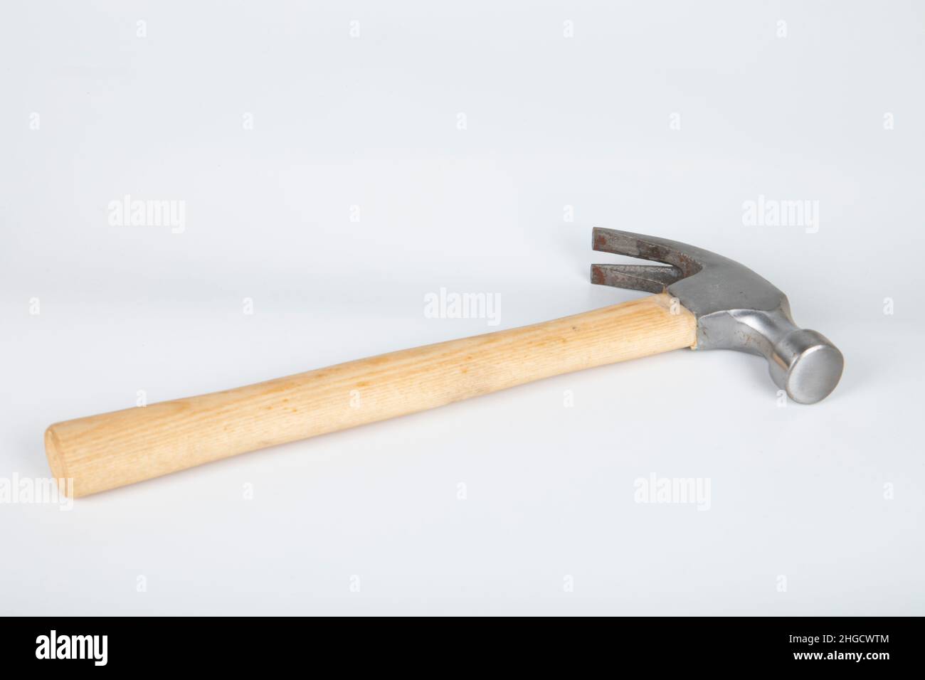 Alte klauenhammer von drei Seiten aus gesehen Stockfoto