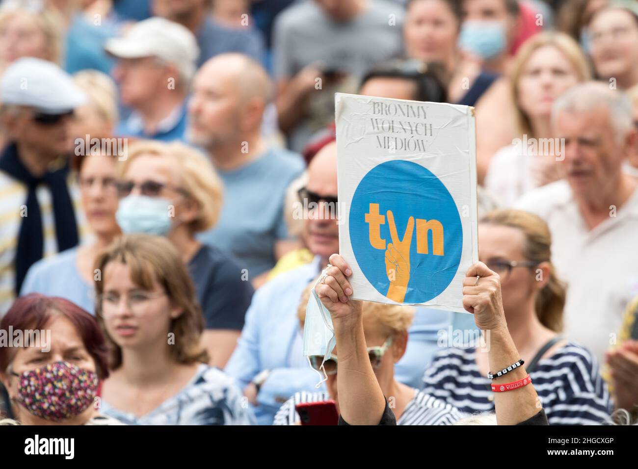 Protest gegen das so genannte Lex TVN-Gesetz und zur Verteidigung freier Medien, insbesondere des unabhängigen US-amerikanischen TVN und TVN24 in Danzig, Polen. August 10th 2 Stockfoto