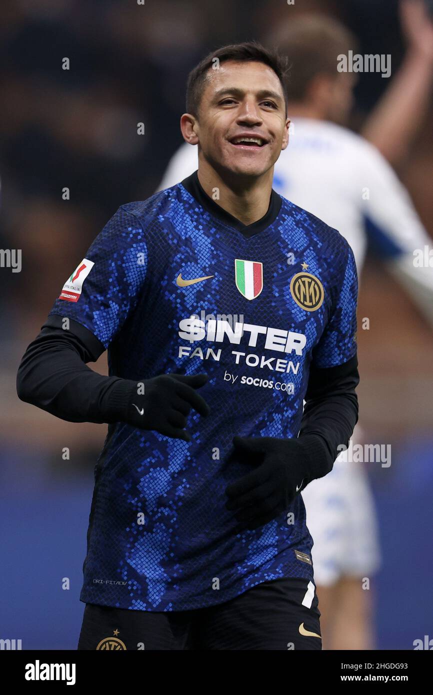 San Siro Stadion, Mailand, Italien, 19. Januar 2022, Alexis Sanchez (FC Internazionale) schaut und lächelt während Inter - FC Internazionale gegen Empoli Stockfoto