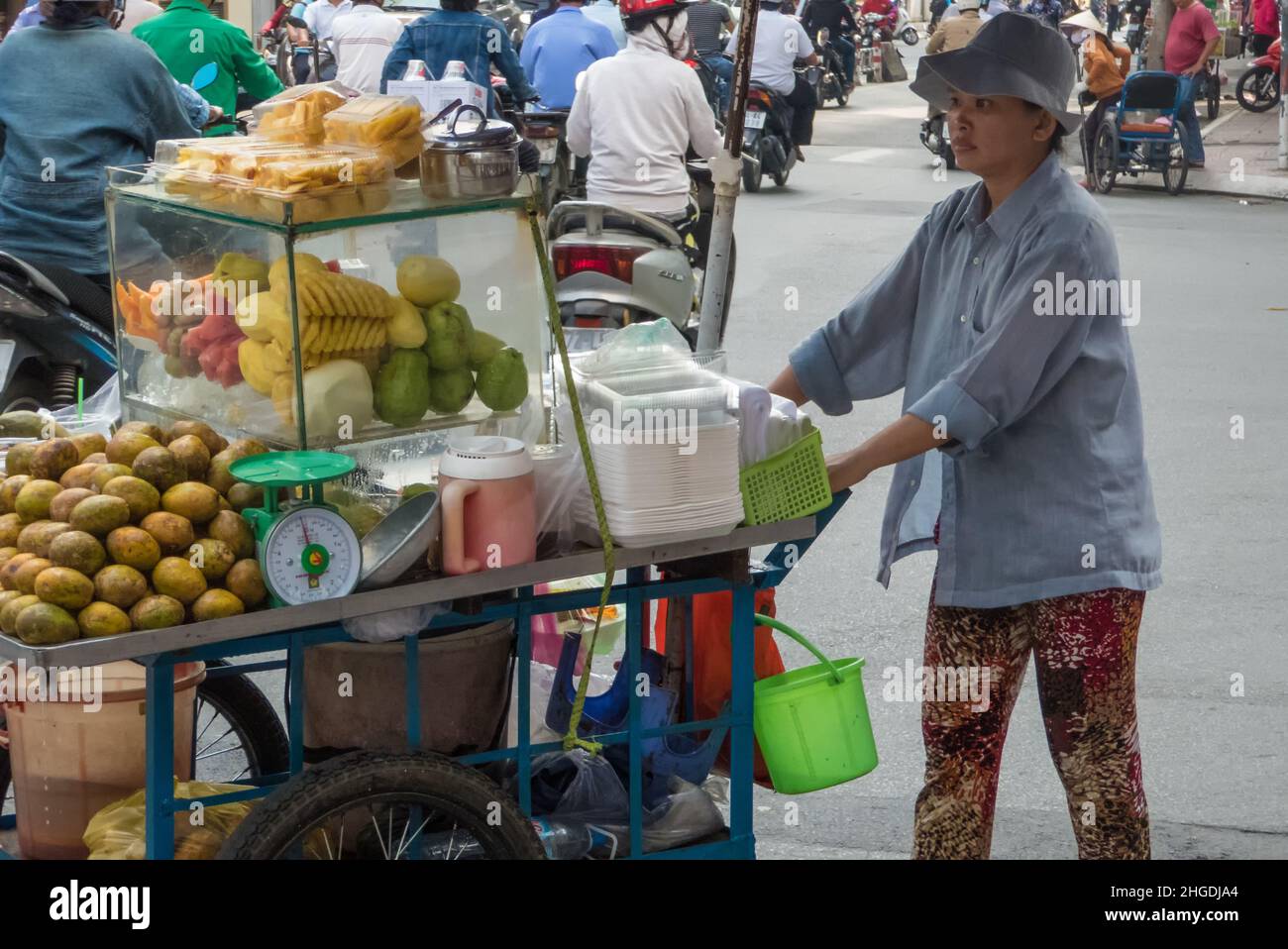 Obstverkäufer, Bùi Thị Xuân, Phạm Ngũ Lão, Hồ Chí Minh City, Vietnam Stockfoto