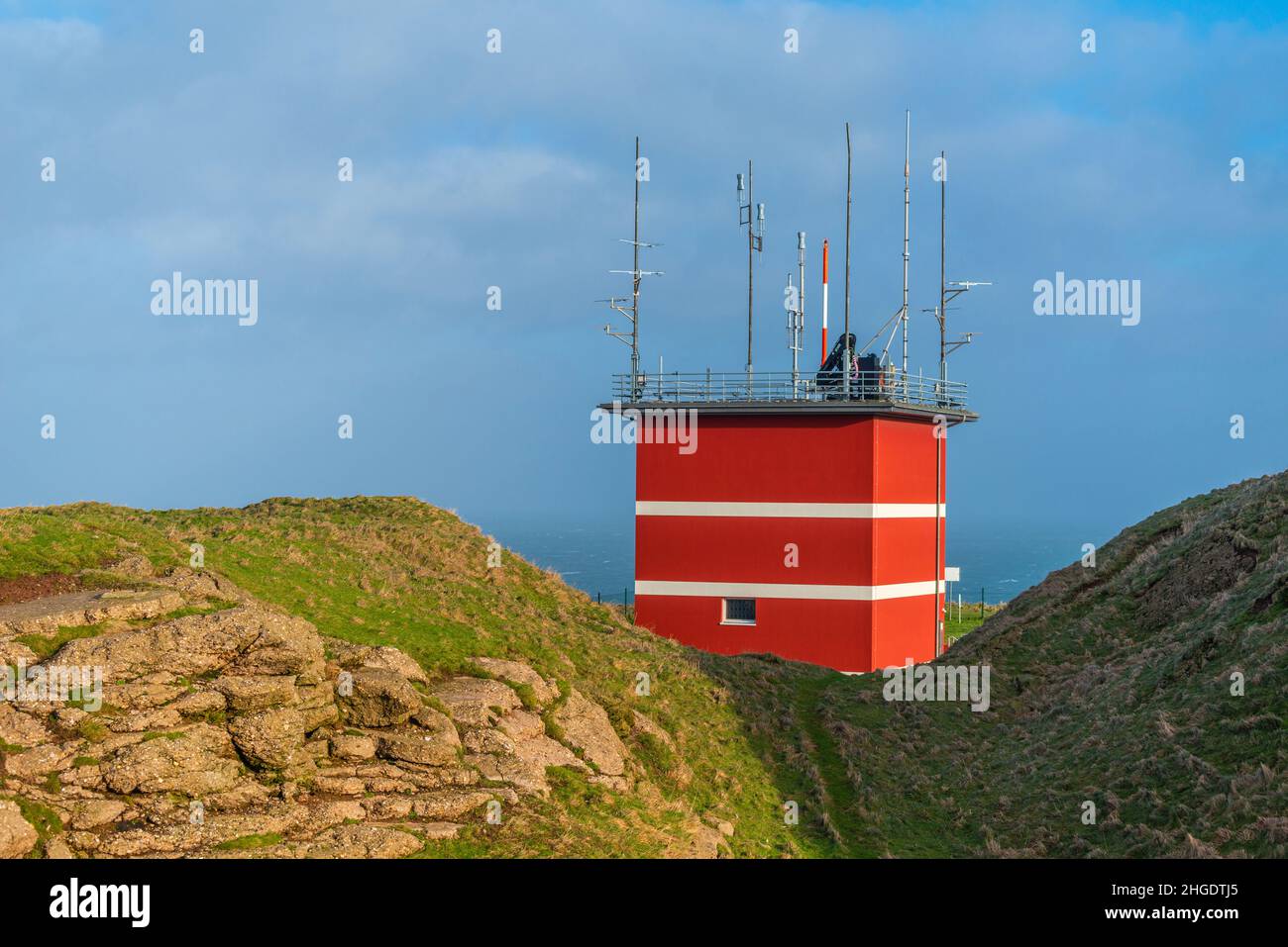 Der alte Radarturm auf der Oberland Nordseeinsel Helgoland, Norddeutschland, Mitteleuropa Stockfoto Der alte Radarturm auf der Oberland Nordseeinsel Helgoland, Norddeutschland, Mitteleuropa Stockfoto