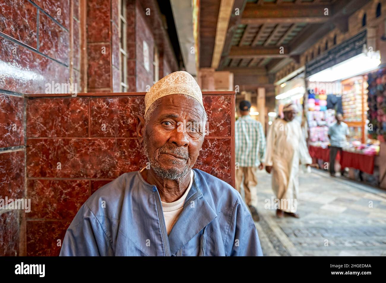 Oman. Muskat. Porträt eines alten omanischen Mannes Stockfoto