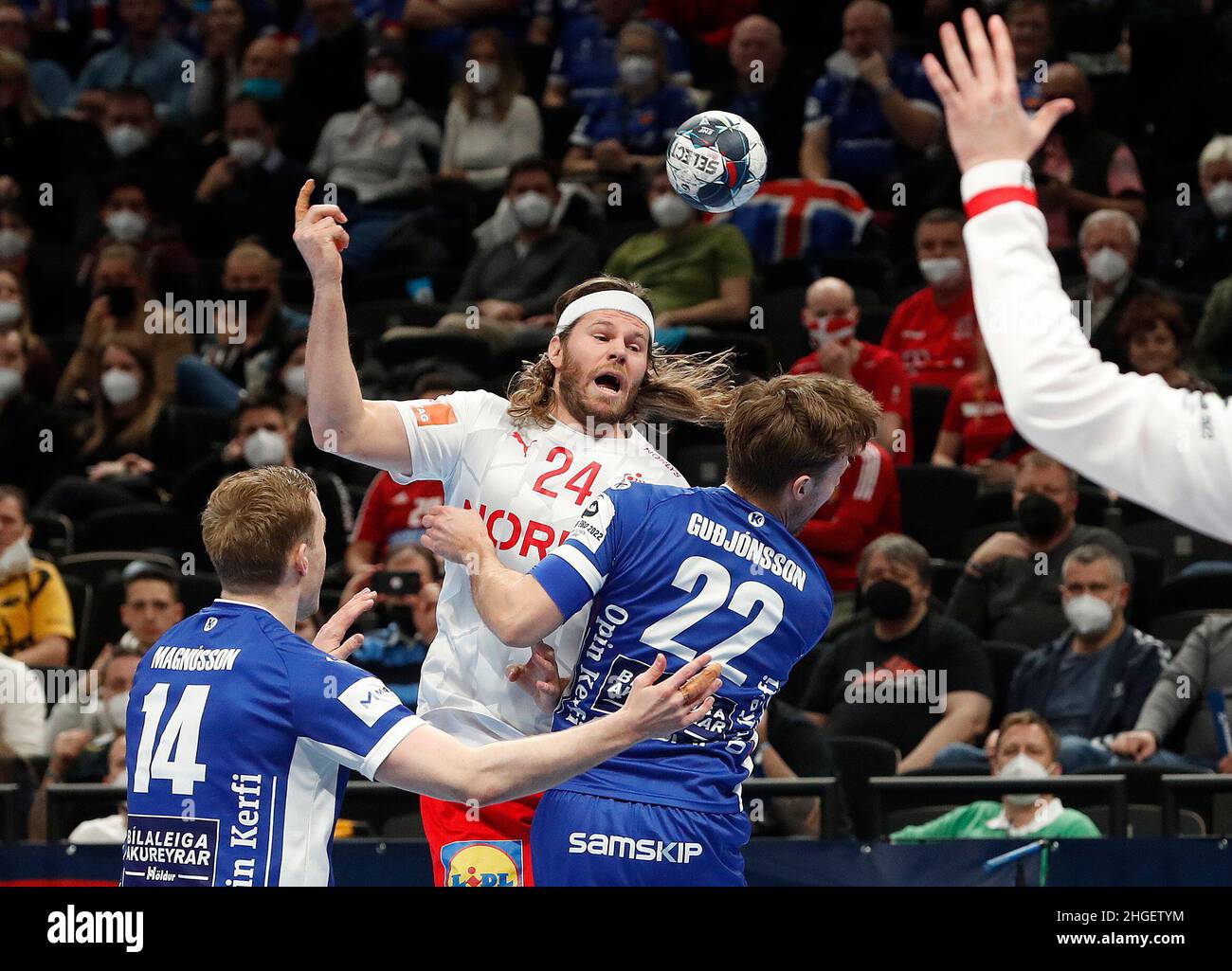 Handball - EHF 2022 Herren Handball-Europameisterschaft - Hauptrunde -  Dänemark gegen Island - Budapest Handball Arena, Budapest, Ungarn - 20.
