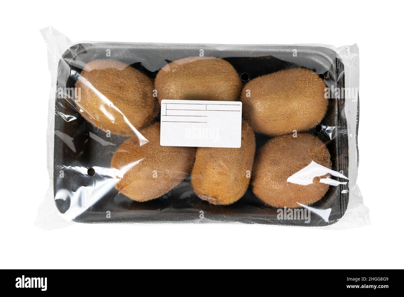 Verpackt und beschriftet Kiwi auf isoliertem weißem Hintergrund Stockfoto