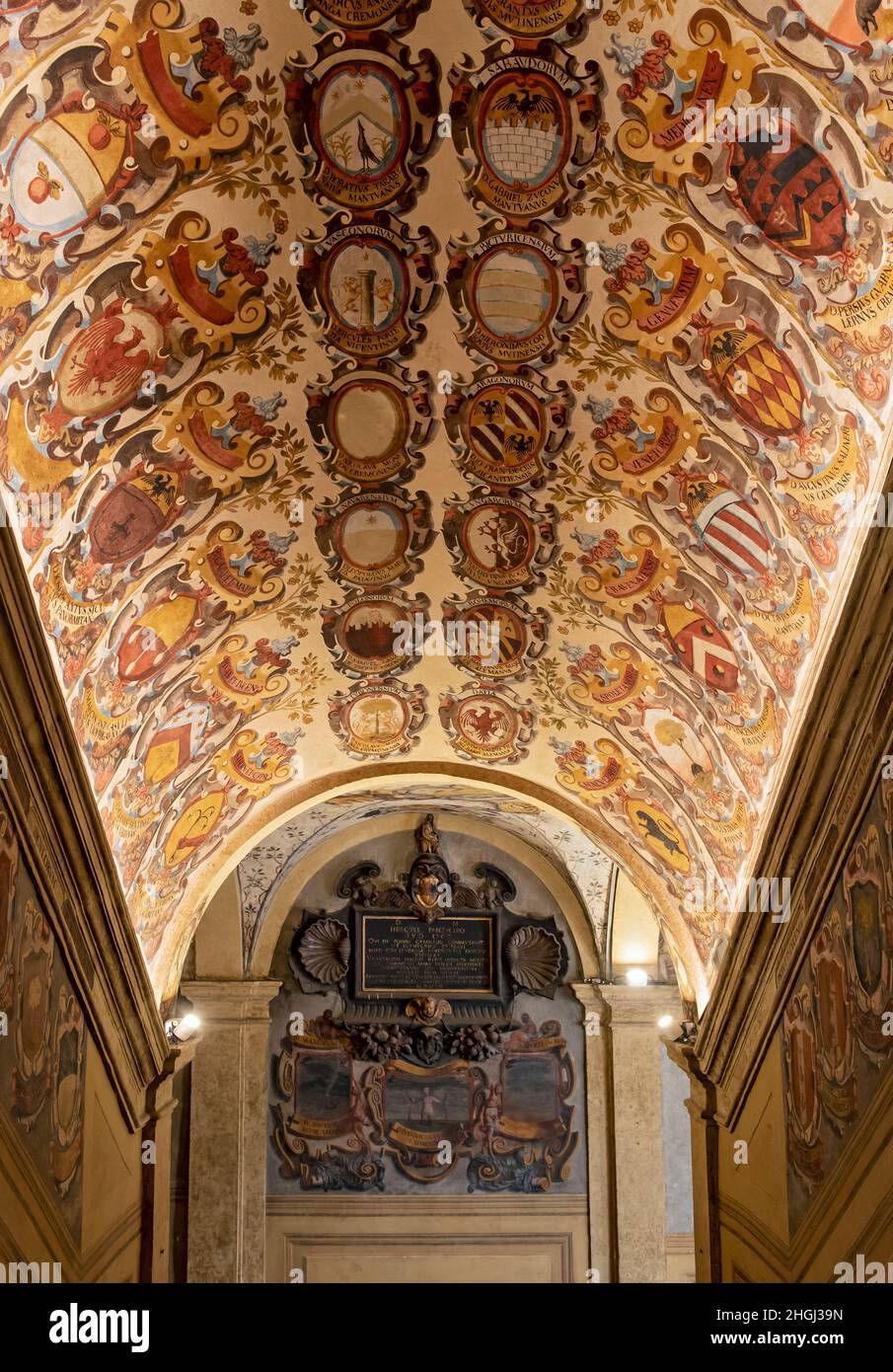 Wappen an der Decke des Palastes von Archiginnasio, Universität von Bologna, Italien Stockfoto