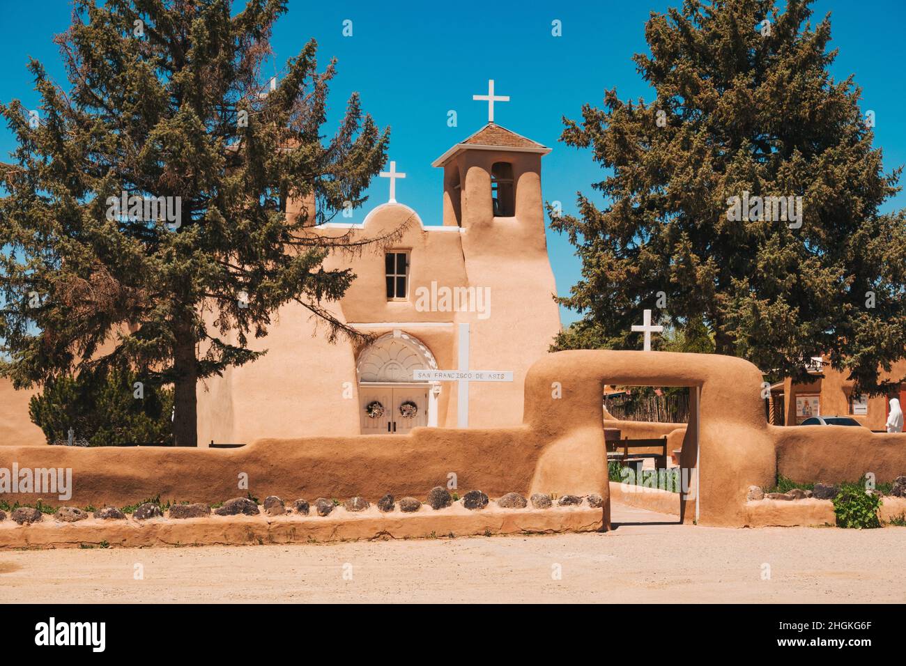 San Francisco de Asís Catholic Mission Church, ein nationales historisches Wahrzeichen, das zwischen 1772 und 1816 mit adobe erbaut wurde Stockfoto