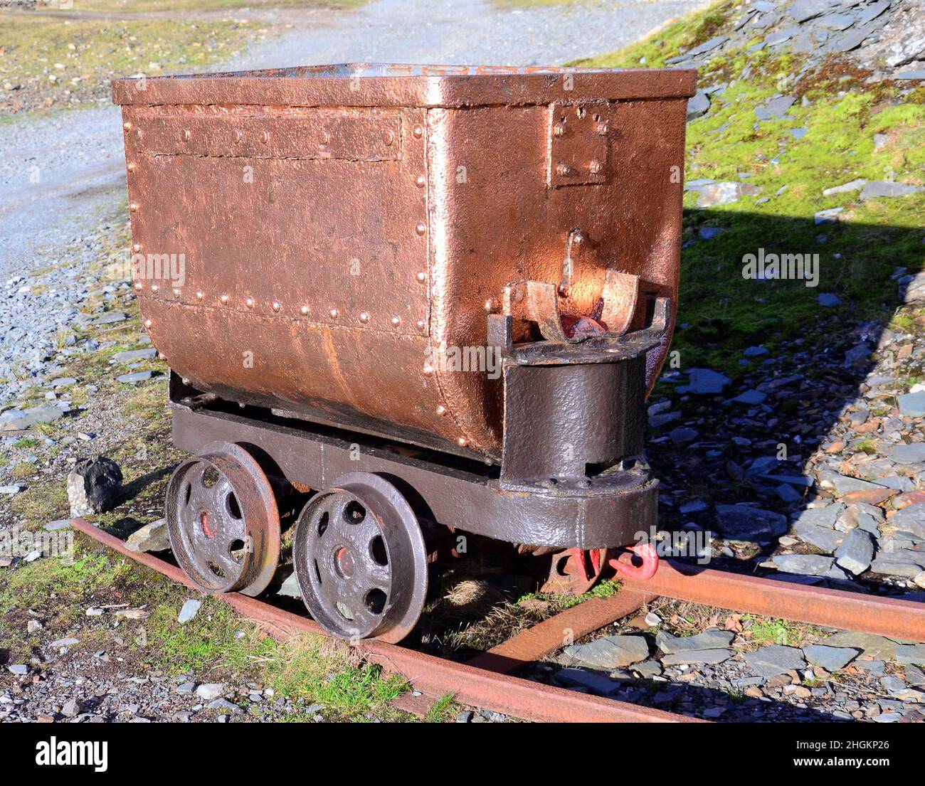 Eisenbahnwaggon für den Transport von Kupfererz im Tal der Coniston Copper Mines, Lake District or Lakes, Cumbria, England, Großbritannien, Britische Inseln. Stockfoto