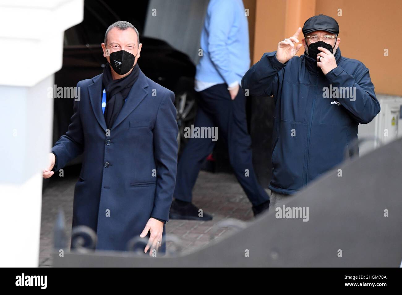 Sanremo, Italien. 21st Januar 2022. Sanremo: Ariston Theater. 72 Festival des italienischen Liedes. Beweise. Auf dem Foto: Amadeus und Lucio Presta Credit: Independent Photo Agency/Alamy Live News Stockfoto