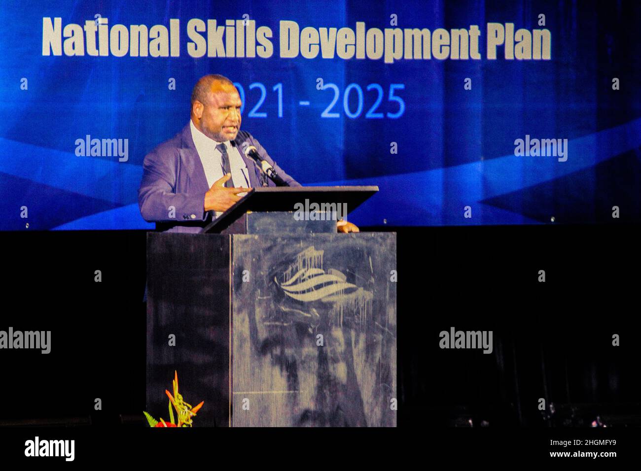 PNG-Premierminister James Marape bei der Einführung der Pläne für die nationale höhere und technische Bildung (2021 - 2030) und die nationale Kompetenzentwicklung (2021 - 2025) Stockfoto