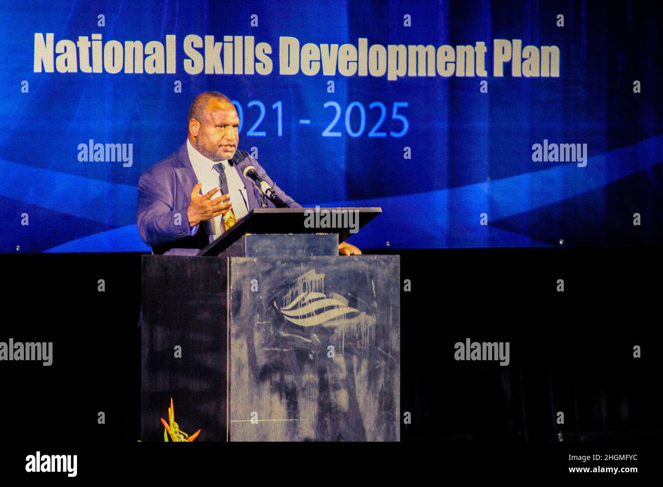 PNG-Premierminister James Marape bei der Einführung der Pläne für die nationale höhere und technische Bildung (2021 - 2030) und die nationale Kompetenzentwicklung (2021 - 2025) Stockfoto