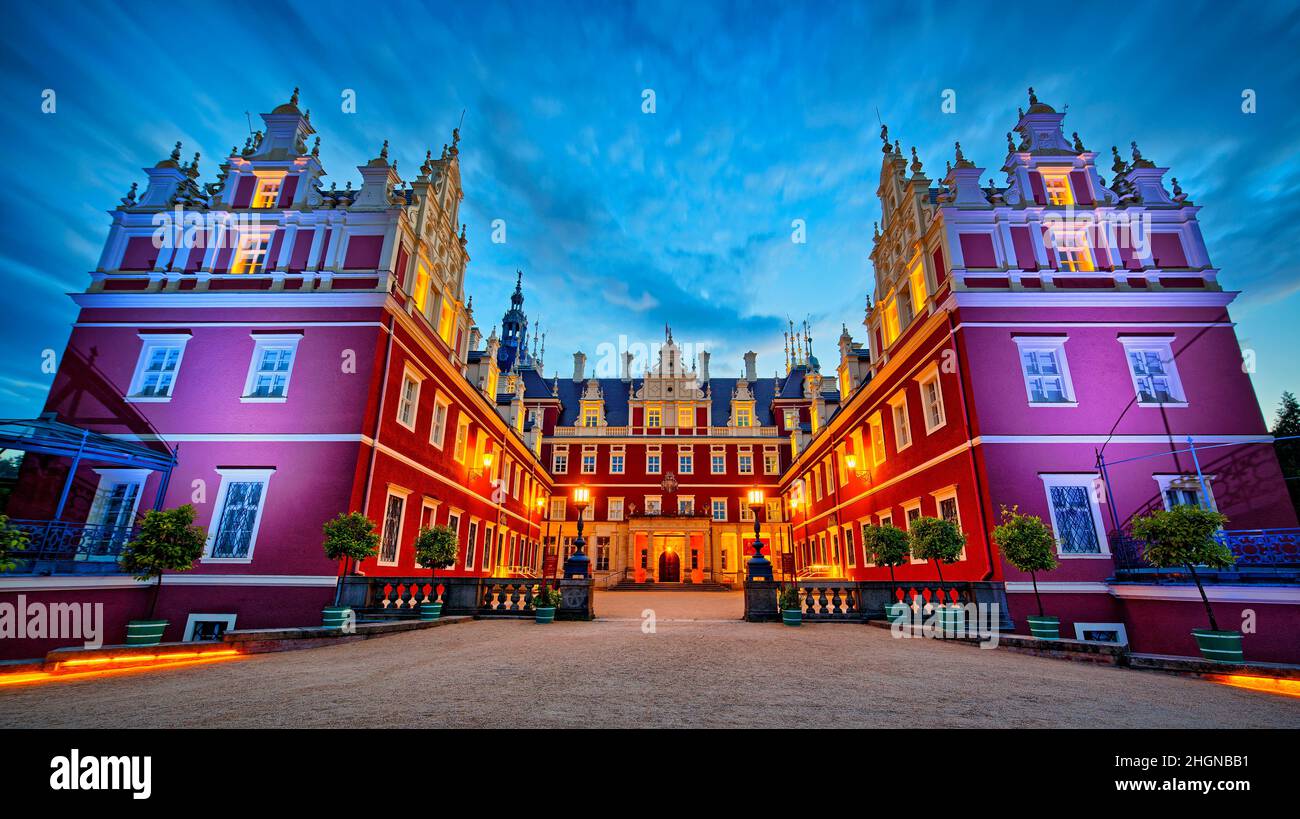 Bad Muskau - Schloss Muskau bei Nacht Stockfoto
