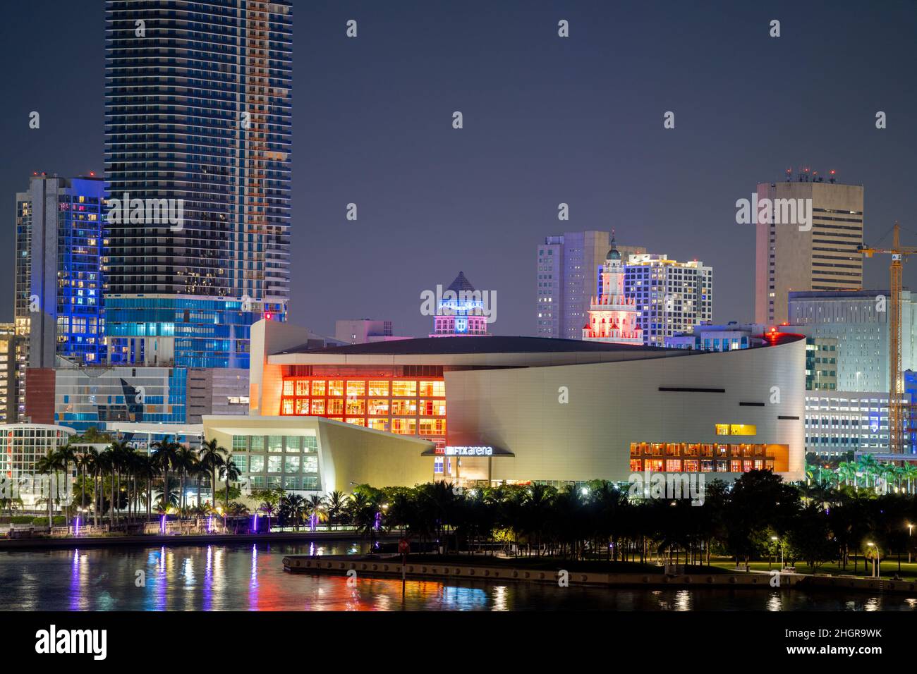 Nachtfoto FTX Arena Downtown Miami FL Stockfoto