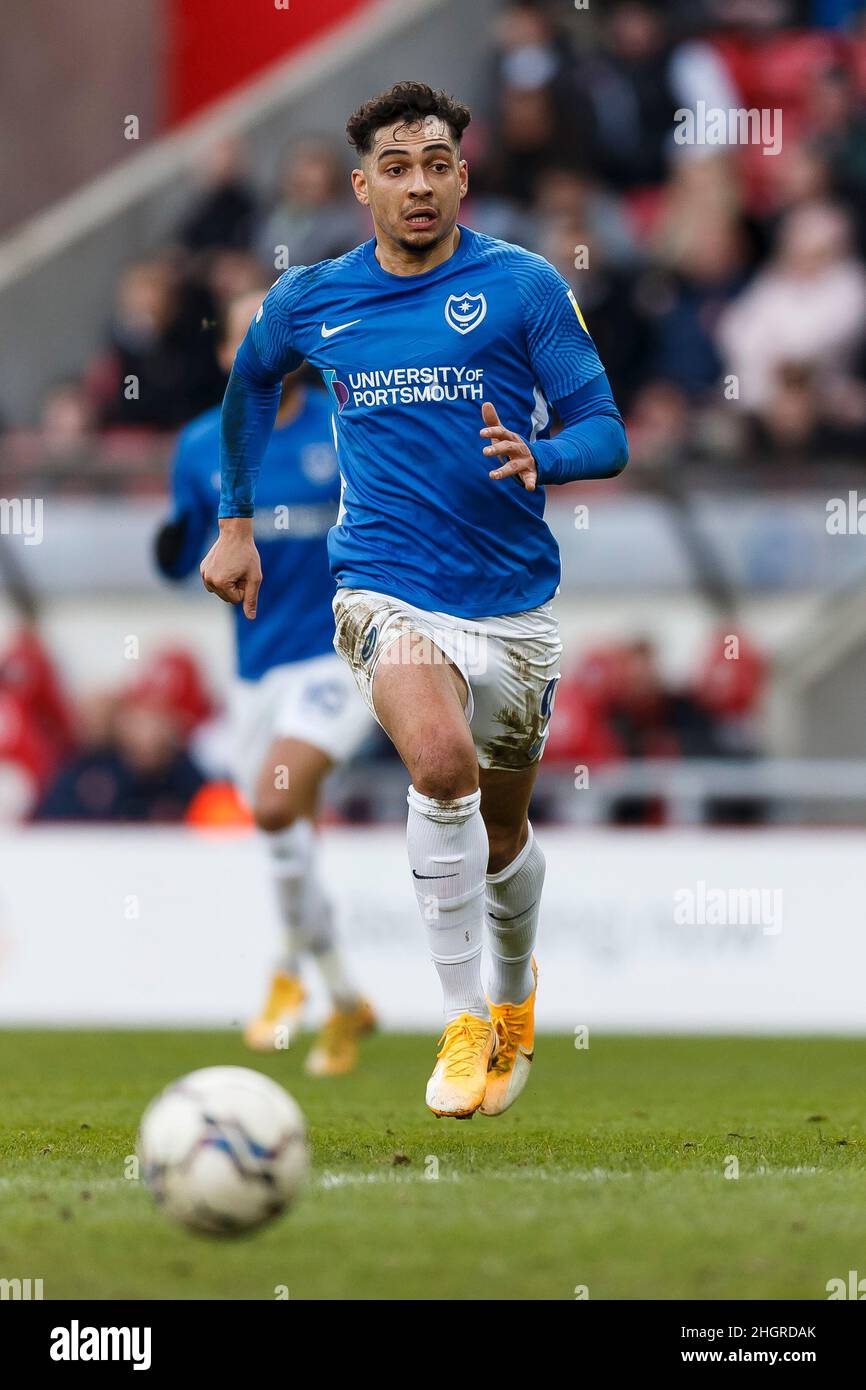 Sunderland, Großbritannien. 22nd Januar 2022. Tyler Walker aus Portsmouth während der Sky Bet League ein Spiel zwischen Sunderland und Portsmouth im Stadium of Light am 22nd 2022. Januar in Sunderland, England. (Foto von Daniel Chesterton/phcimages.com) Quelle: PHC Images/Alamy Live News Stockfoto
