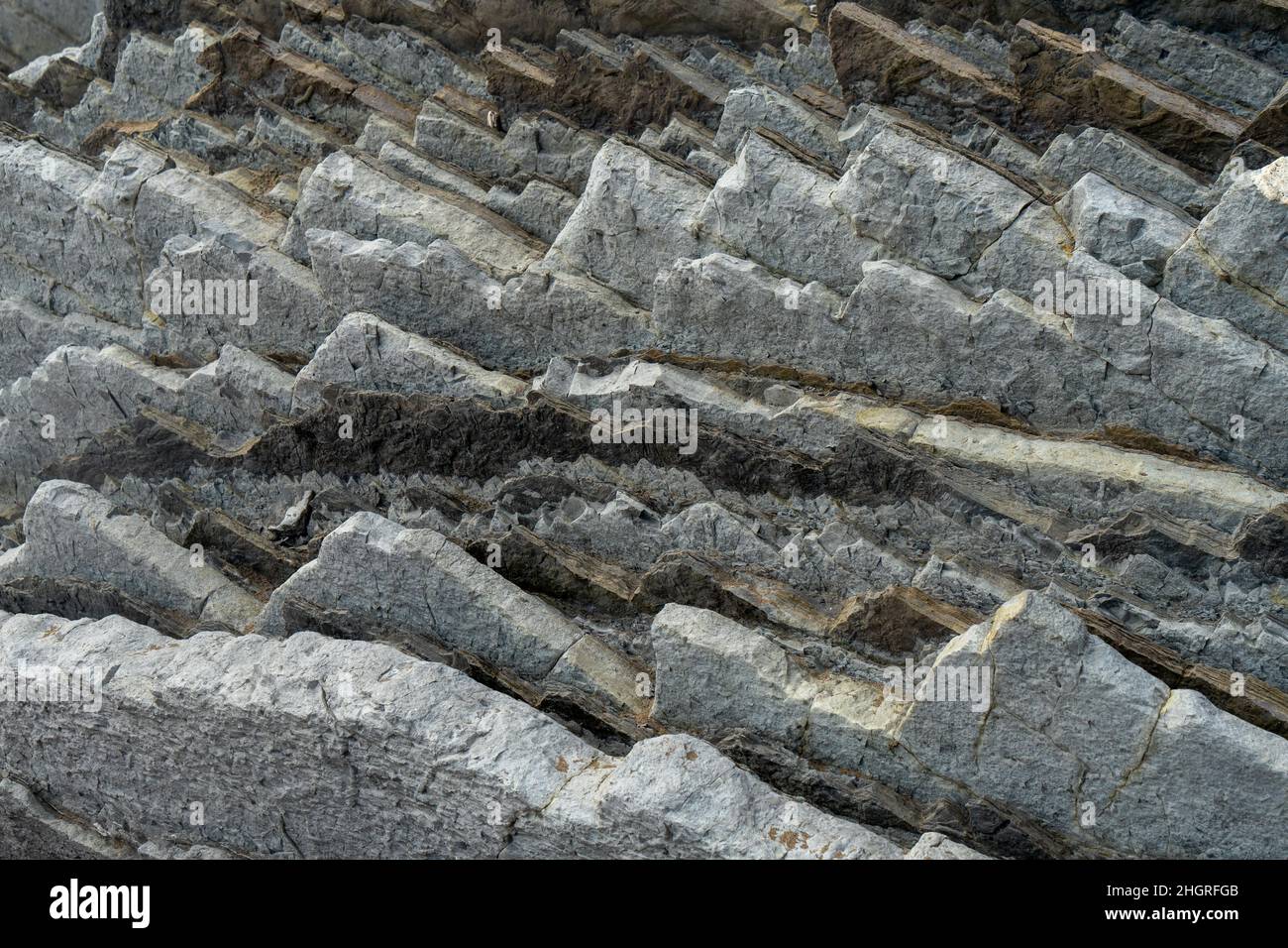 Schichten von Steinen übereinander gestapelt Stockfoto