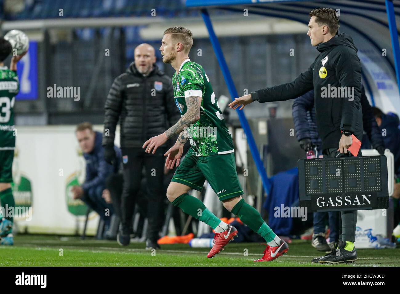 HEERENVEEN, NIEDERLANDE - 22. JANUAR: Maikel Van der Werff von PEC Zwolle während des niederländischen Eredivisie-Spiels zwischen SC Heerenveen und PEC Zwolle am 22. Januar 2022 im Abe Lenstra Stadion in Heerenveen, Niederlande (Foto: Peter Lous/Orange Picles) Stockfoto