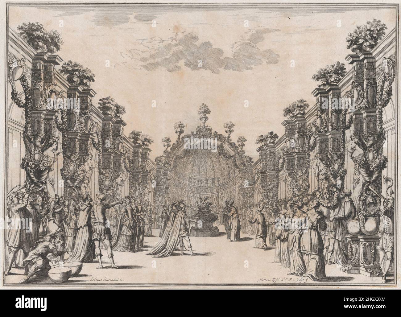 Eine große Gruppe versammelt sich in einem Innenhof vor einer gewölbten Struktur; Musiker spielen links; Bühnenbild aus 'Il Fuoco Eterno' 1674 Mathäus Küsel eine von zwölf Tafeln, die die Bühnenbilder darstellen, die Lodovico Burnacini für die Oper 'Il Fuoco Eterno Custodito Dalle Vestali' entworfen hat, die die Geburt der Erzherzogin von Österreich, Maria Anna Antonia, 1672, feiert. Die Erzherzogin war die Tochter von Kaiser Leopold I. und seiner zweiten Frau Claudia Felicitas, Erbin von Tirol. Komponiert von Antonio Draghi mit einem Libretto von Nicoló Minato, wurde die Oper am 30. Oktober 1674 im Wiener Hoftheater aufgeführt. A l Stockfoto Eine große Gruppe versammelt sich in einem Innenhof vor einer gewölbten Struktur; Musiker spielen links; Bühnenbild aus 'Il Fuoco Eterno' 1674 Mathäus Küsel eine von zwölf Tafeln, die die Bühnenbilder darstellen, die Lodovico Burnacini für die Oper 'Il Fuoco Eterno Custodito Dalle Vestali' entworfen hat, die die Geburt der Erzherzogin von Österreich, Maria Anna Antonia, 1672, feiert. Die Erzherzogin war die Tochter von Kaiser Leopold I. und seiner zweiten Frau Claudia Felicitas, Erbin von Tirol. Komponiert von Antonio Draghi mit einem Libretto von Nicoló Minato, wurde die Oper am 30. Oktober 1674 im Wiener Hoftheater aufgeführt. A l Stockfoto