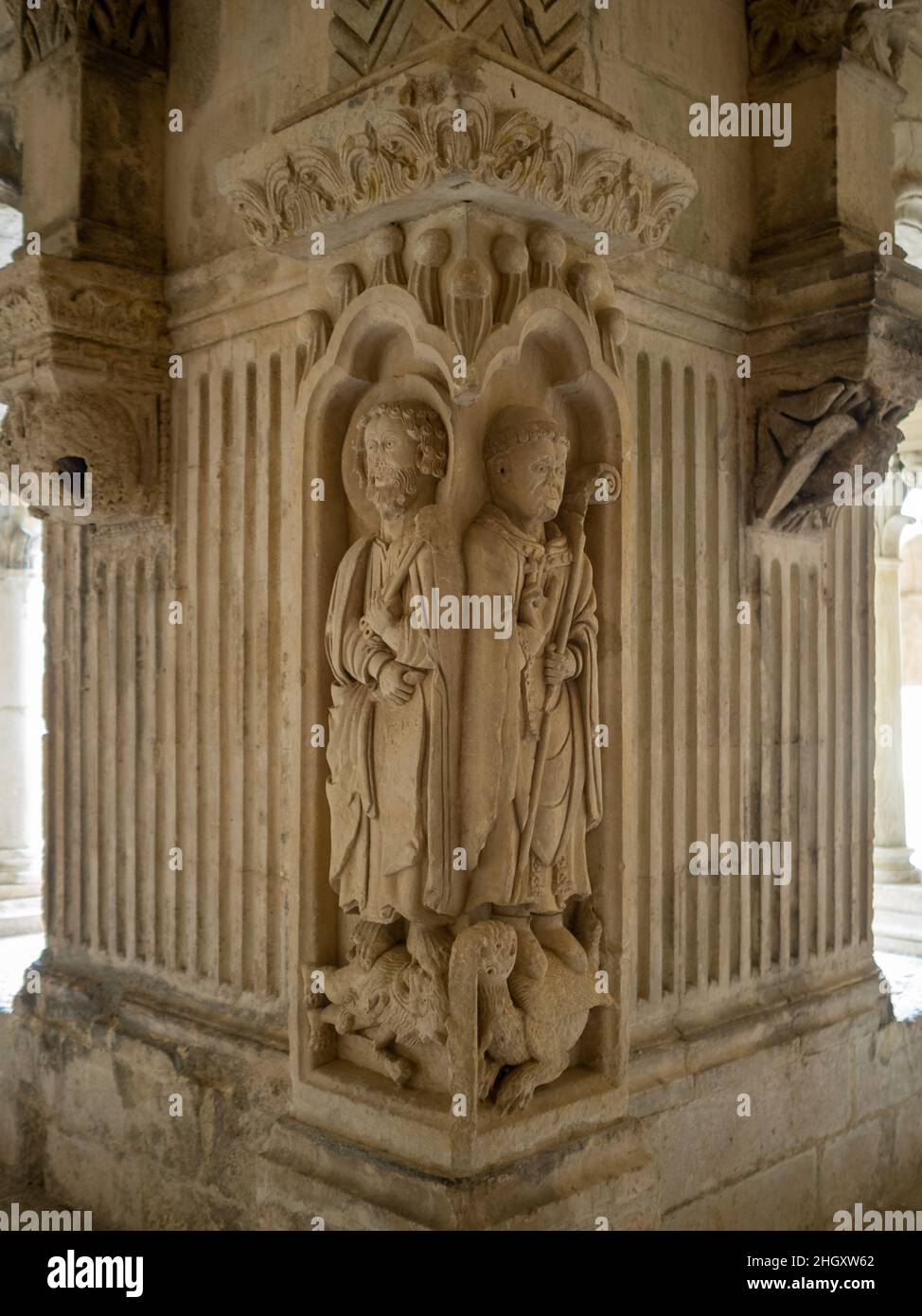 Schnitzerei Detail des Klosters Abbaye Montmajour Stockfoto