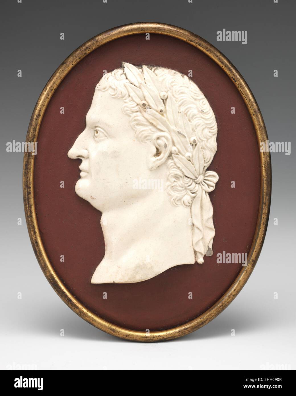Büste eines römischen Kaiser, wahrscheinlich Kaiser Domitian (r. 81–96 A.D) 18th. Jahrhundert Josiah Wedgwood Britisch das Thema soll ein Abbild von T. Flavius Domitianus Augustus (geb. 52 n.Chr., Kaiser 81–96), aber es kann nicht sicher ein Abbild sein, da die Porträts der Kaiser dieser Zeit alle sehr ähnlich im Aussehen sind. Büste eines römischen Kaiser, wahrscheinlich Kaiser Domitian (r. 81–96 A. D.). Großbritannien, Etruria, Staffordshire. 18th Jahrhundert. Weißer Jaspis. Josiah Wedgwood (British, Burslem, Stoke-on-Trent 1730–1795 Burslem, Stoke-on-Trent). Keramik-Keramik Stockfoto