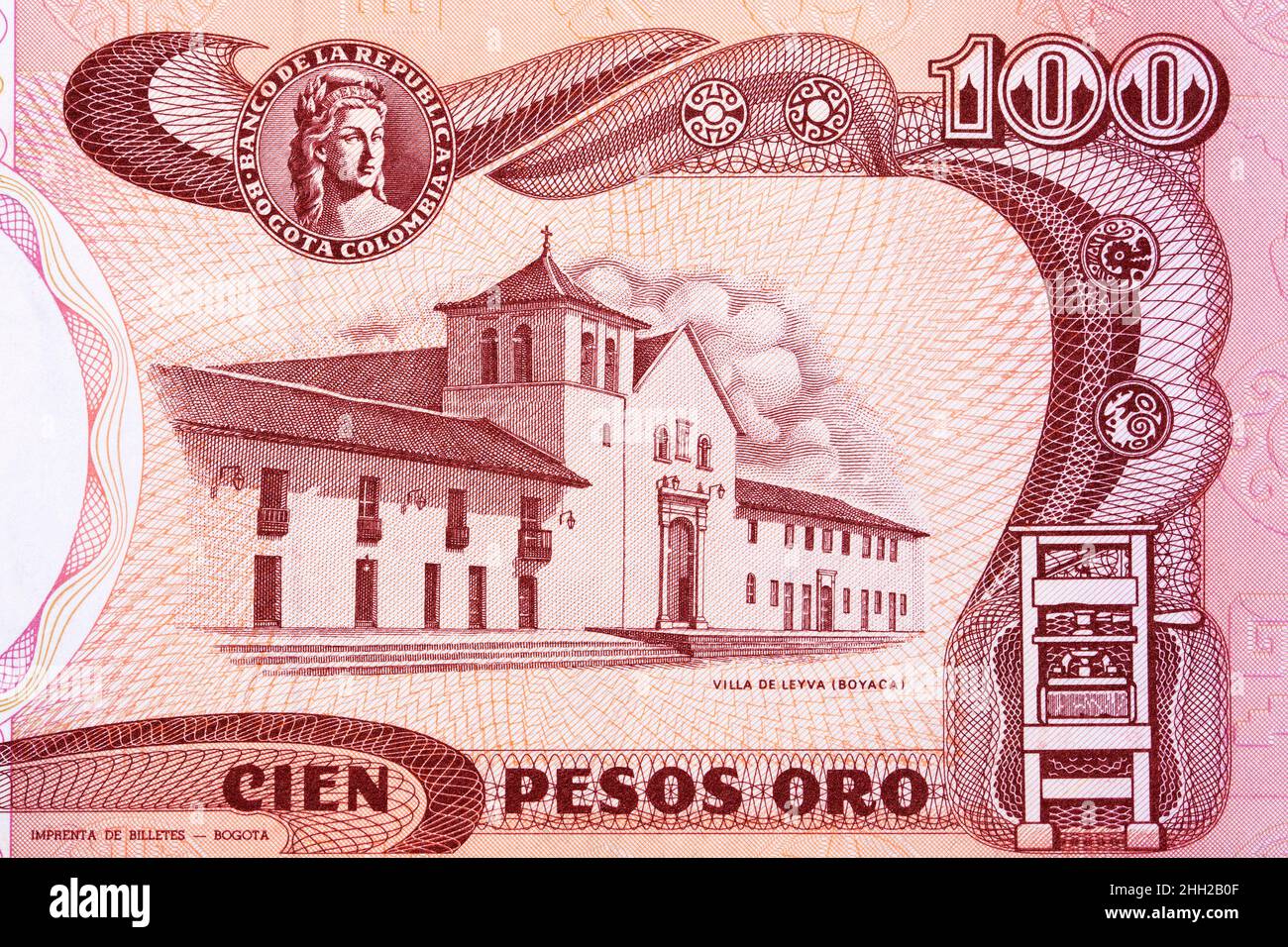 Villa de Leyva aus dem alten kolumbianischen Geld - Pesos Stockfoto