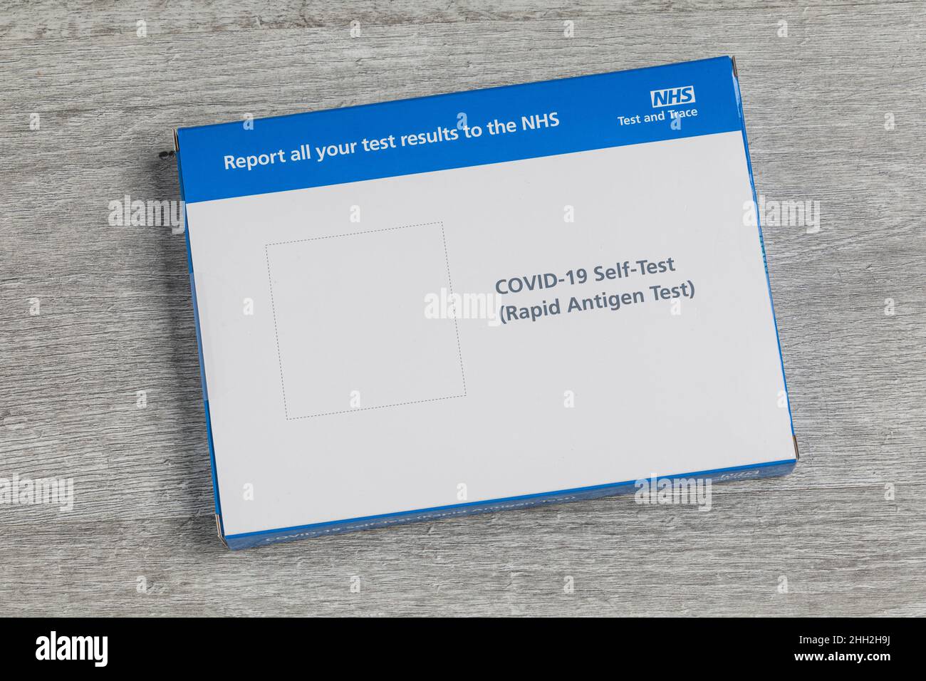 Eine NHS Covid-19 Rapid-Antigen-Testbox Stockfoto