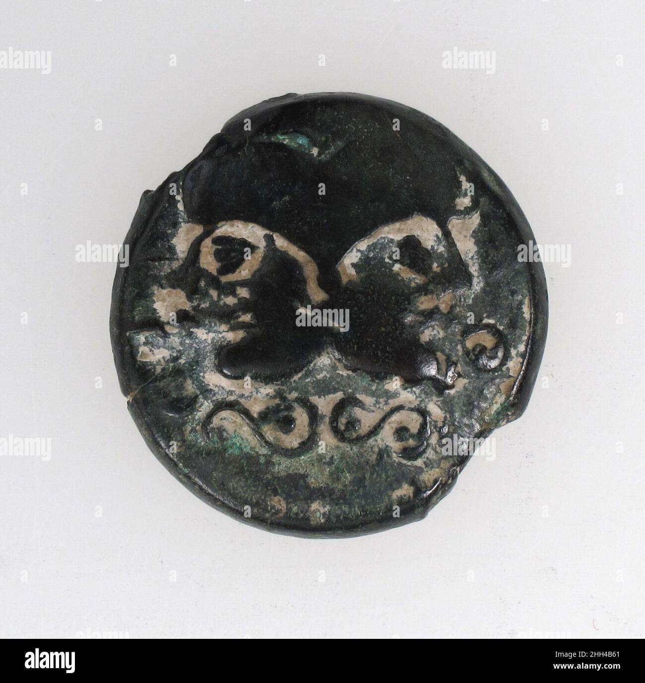 Münze der Suessionen 1st Jahrhundert v. Chr. Celtic. Münze der Suessionen 464966 Celtic, Münze der Suessionen, 1st Jahrhundert v. Chr., Kupferlegierung, 5/8 ? 1/16 Zoll, 0,1oz. (1,6 ? 0,2 cm, 2,7g). Das Metropolitan Museum of Art, New York. Schenkung von J. Pierpont Morgan, 1917 (17.191.260) Stockfoto