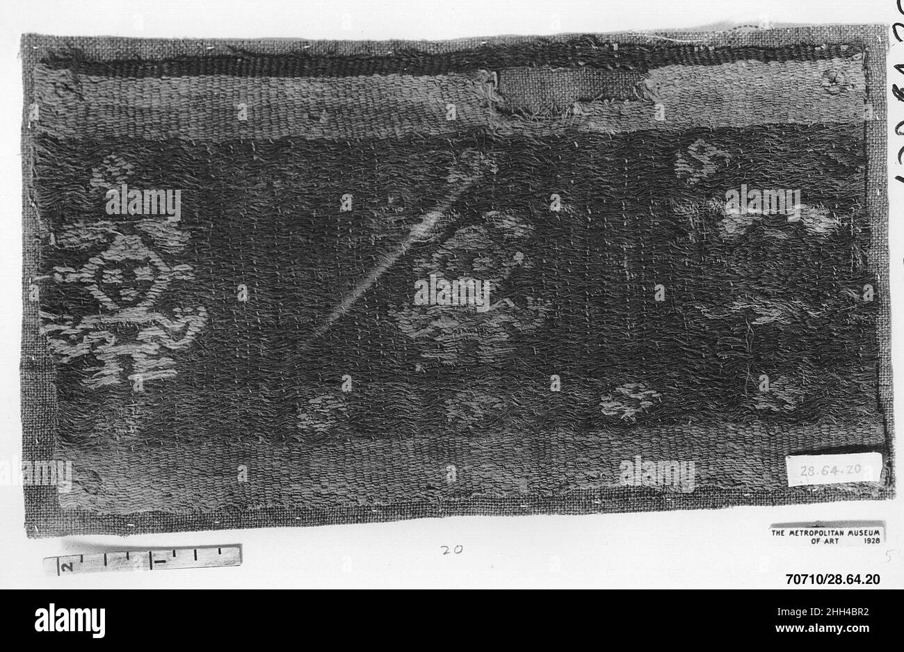 Brocade Fragment 12th–15th Century Chimú. Brokat-Fragment. Chimú. 12th–15th Jahrhundert. Kamelidhaar, Baumwolle. Peru. Textilien – Woven Stockfoto