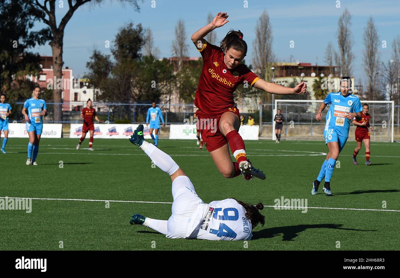 Rachele Baldi 94 Napoli Femminile E Emilie Haavai 11 ALS Roma Femminile W hrend Der 