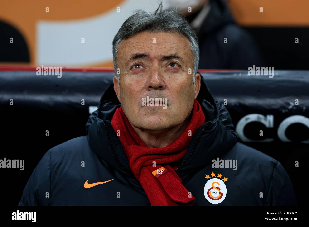 ISTANBOEL, TÜRKEI - 23. JANUAR: Cheftrainer Domenec Torrent Font von Galatasaray während des türkischen Super Lig-Spiels zwischen Galatasaray und Trabzonspor am 23. Januar 2022 in Nef Stadyumu in Istanbul, Türkei (Foto von /Orange Picts) Stockfoto