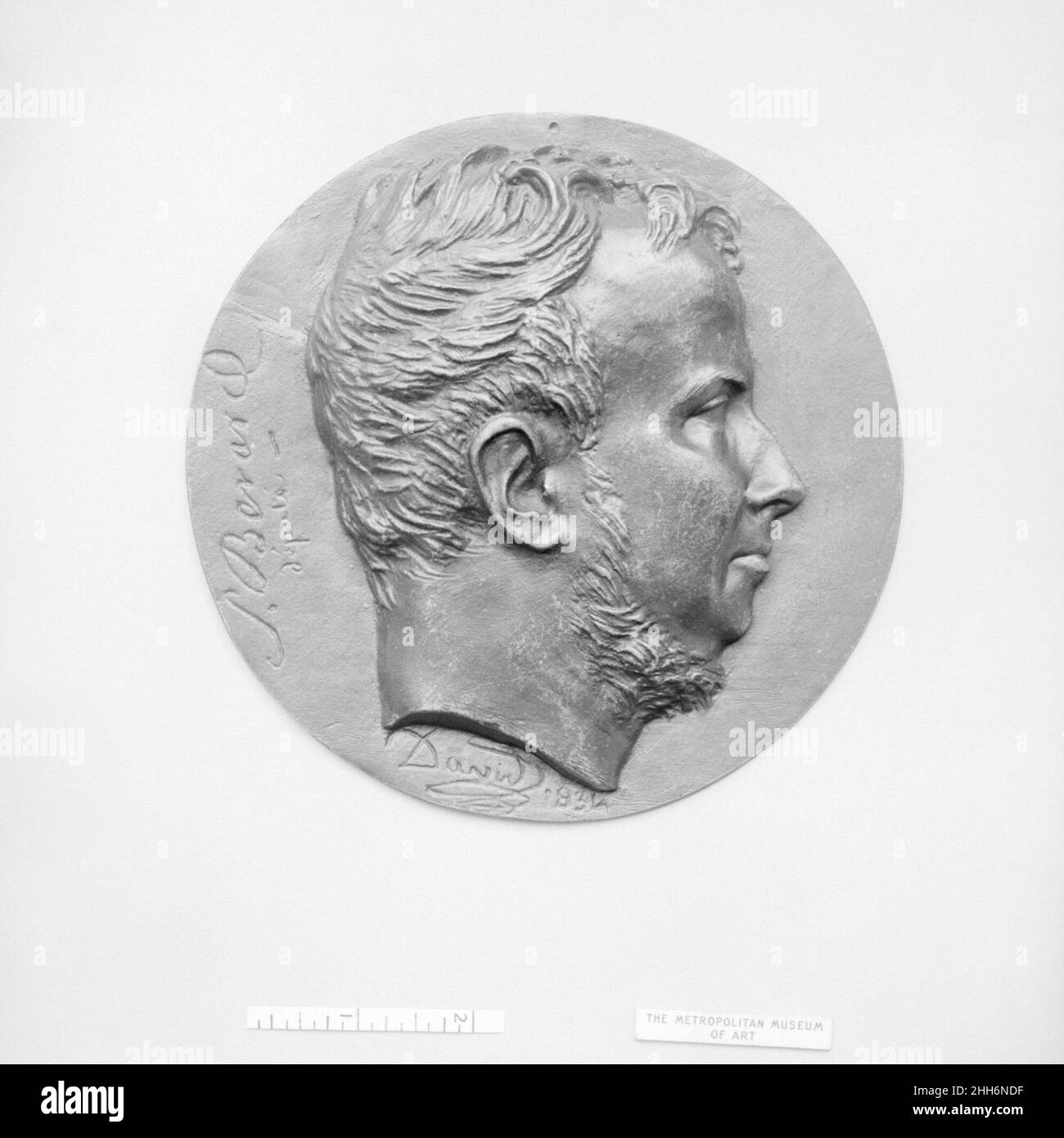 Auguste Simon Louis Berard (1783–1859), französischer Politiker, der die "Charta" von 1830 1834 verfasste Pierre Jean David d'Angers der Franzose Pierre-Jean David d'Angers war der produktivste und einer der wichtigsten französischen Bildhauer der ersten Hälfte des 19. Jahrhunderts. Während seiner fast fünfzigjährigen Karriere (1819–1856) blieb David seiner Überzeugung treu, dass skulpturale Denkmäler, die den Leistungen großer Männer und Frauen gewidmet sind, die Größe eines Volkes am dauerhaftesten und lebhaftesten zum Ausdruck bringen. Er suchte kontinuierlich Aufträge für Denkmäler, die historische und zeitgenössische Figuren darstellen Stockfoto