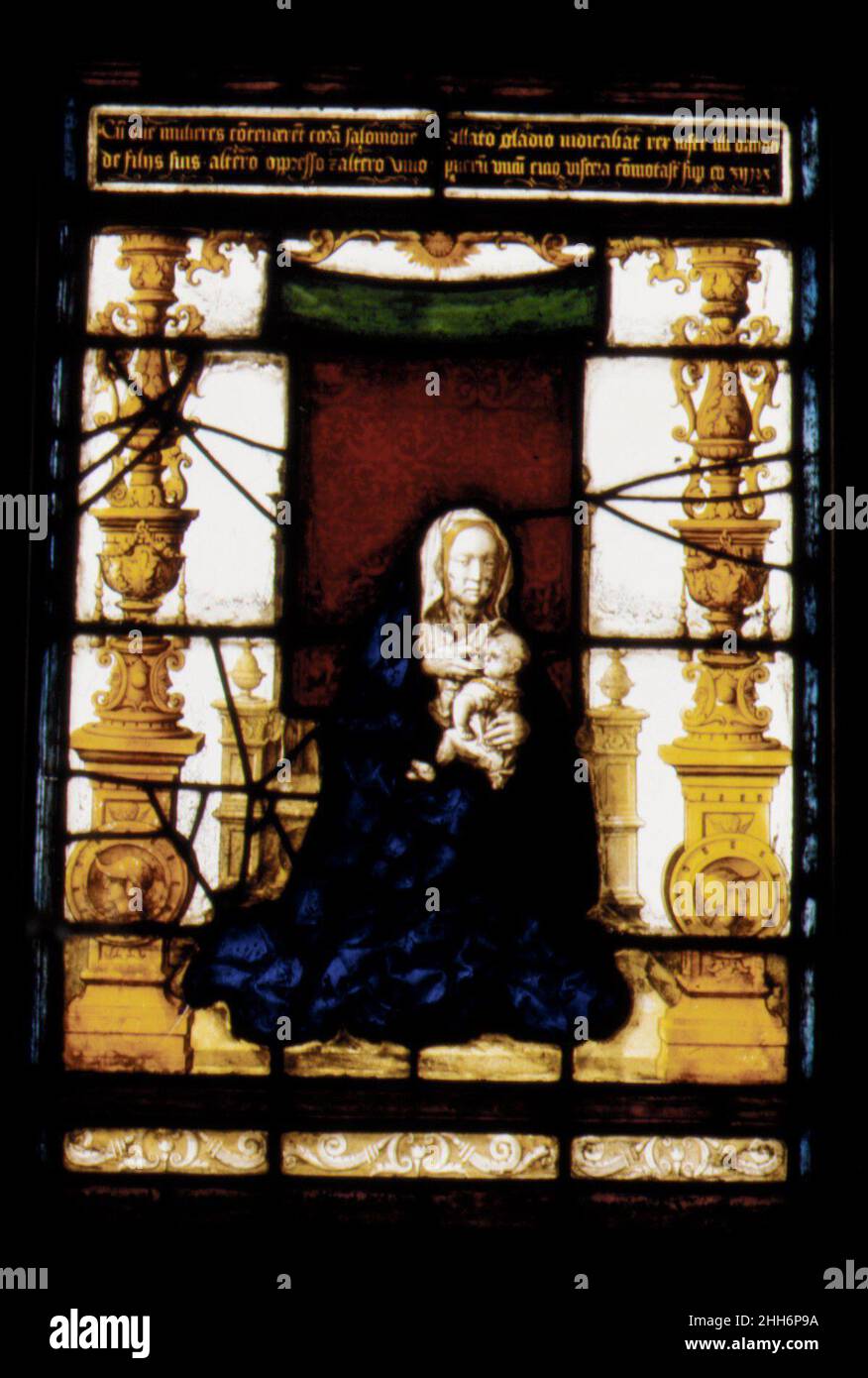 Jungfrau und Kind ca. 1525–30 Flämisch, möglicherweise Antwerpen. Jungfrau und Kind 198994 Stockfoto