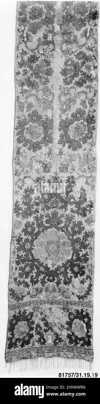 Schal 18th Jahrhundert. Schal. 18th Jahrhundert. Leinen, gestickt mit Seide und Goldfaden. Algerien zugeschrieben. Bestickt Mit Textilien Stockfoto