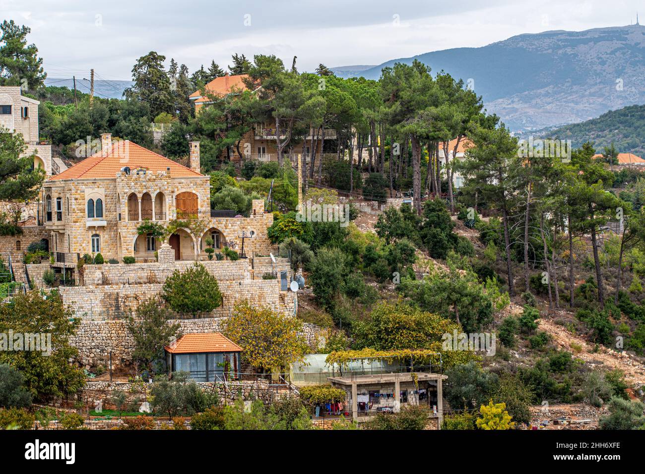 Deir El Qamar Dorf wunderschöne grüne Landschaft und alte Architektur im Libanon im Nahen Osten Stockfoto