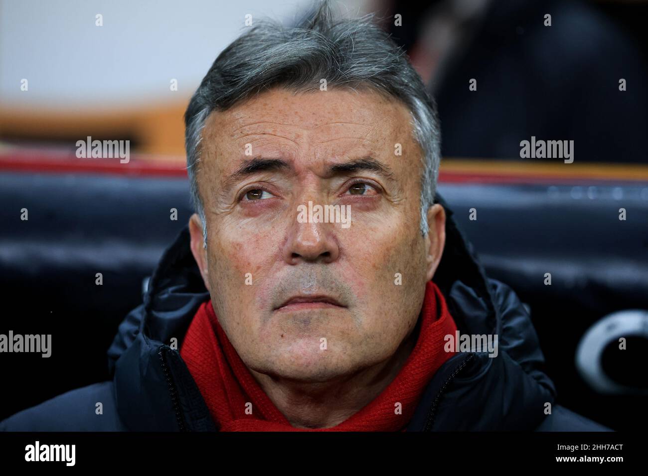 ISTANBOEL, TÜRKEI - 23. JANUAR: Cheftrainer Domenec Torrent Font von Galatasaray während des türkischen Super Lig-Spiels zwischen Galatasaray und Trabzonspor am 23. Januar 2022 in Nef Stadyumu in Istanbul, Türkei (Foto von /Orange Picts) Stockfoto