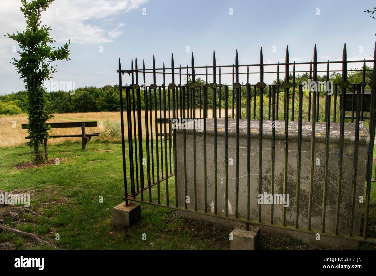 Grab von John Olliver, dem verrückten Müller, der auf Highdown Hill, Worthing, West Sussex, Großbritannien, lebte Stockfoto