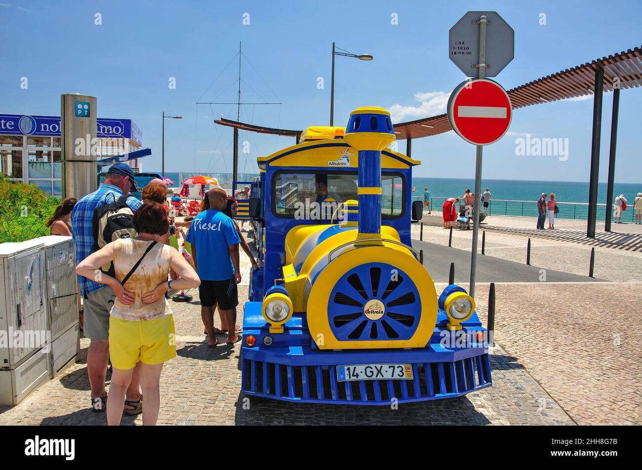 Promenade Electric train, Albufeira, Algarve Region, Portugal Stockfoto