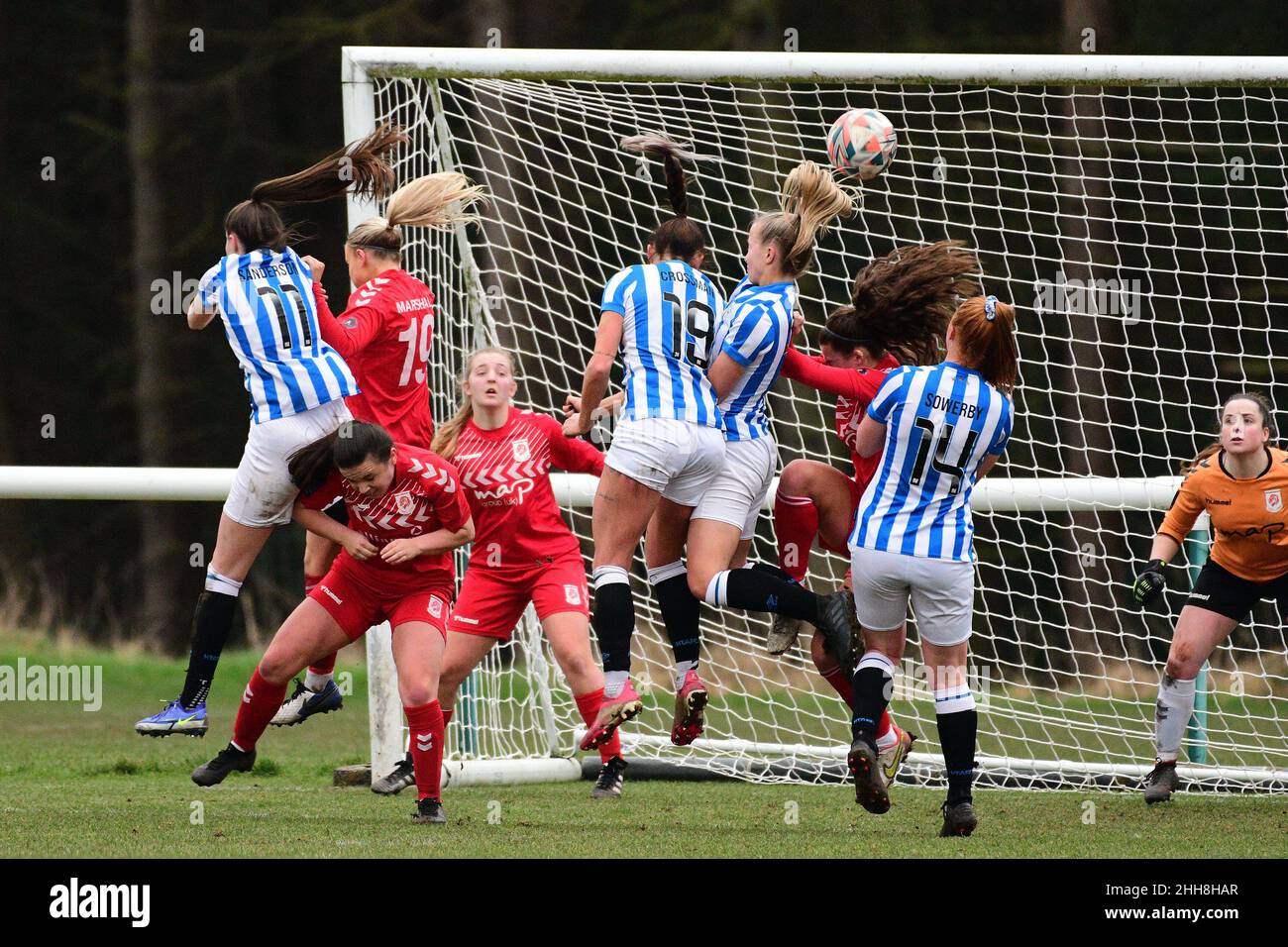 Huddersfield, Yorkshire, Großbritannien, 23. Januar 2022. Huddersfield Town Ladies vs Middlesbrough Women F.C in der Northern Premier Division. Huddersfield gewann 2-0, um seinen Siegeslauf fortzusetzen. Richard Asquith/Alamy Live News. Stockfoto