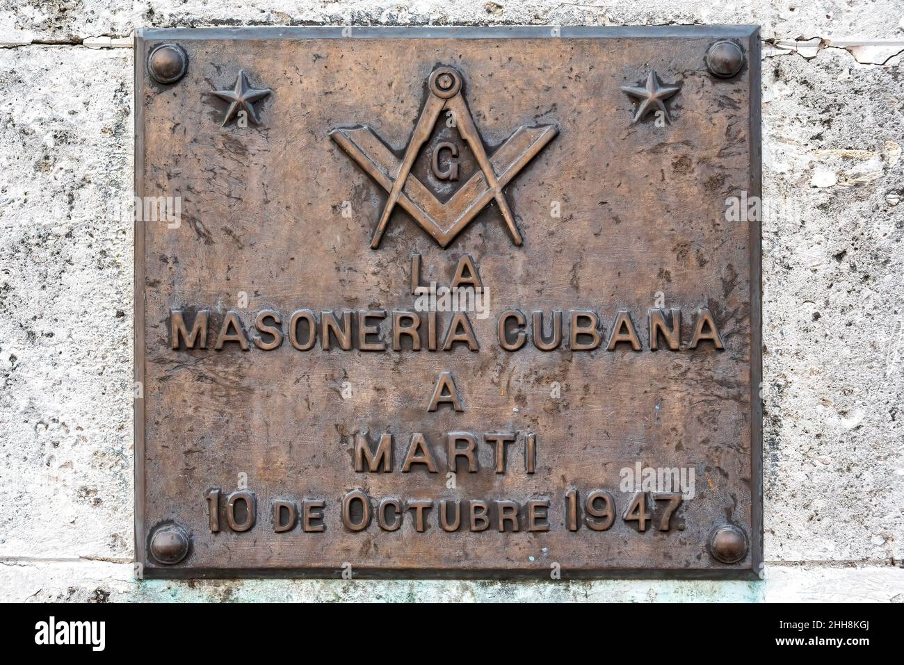 Inschrift der Freimaurer-Plakette in der José Marti-Büste auf der Plaza de Marte. Stockfoto