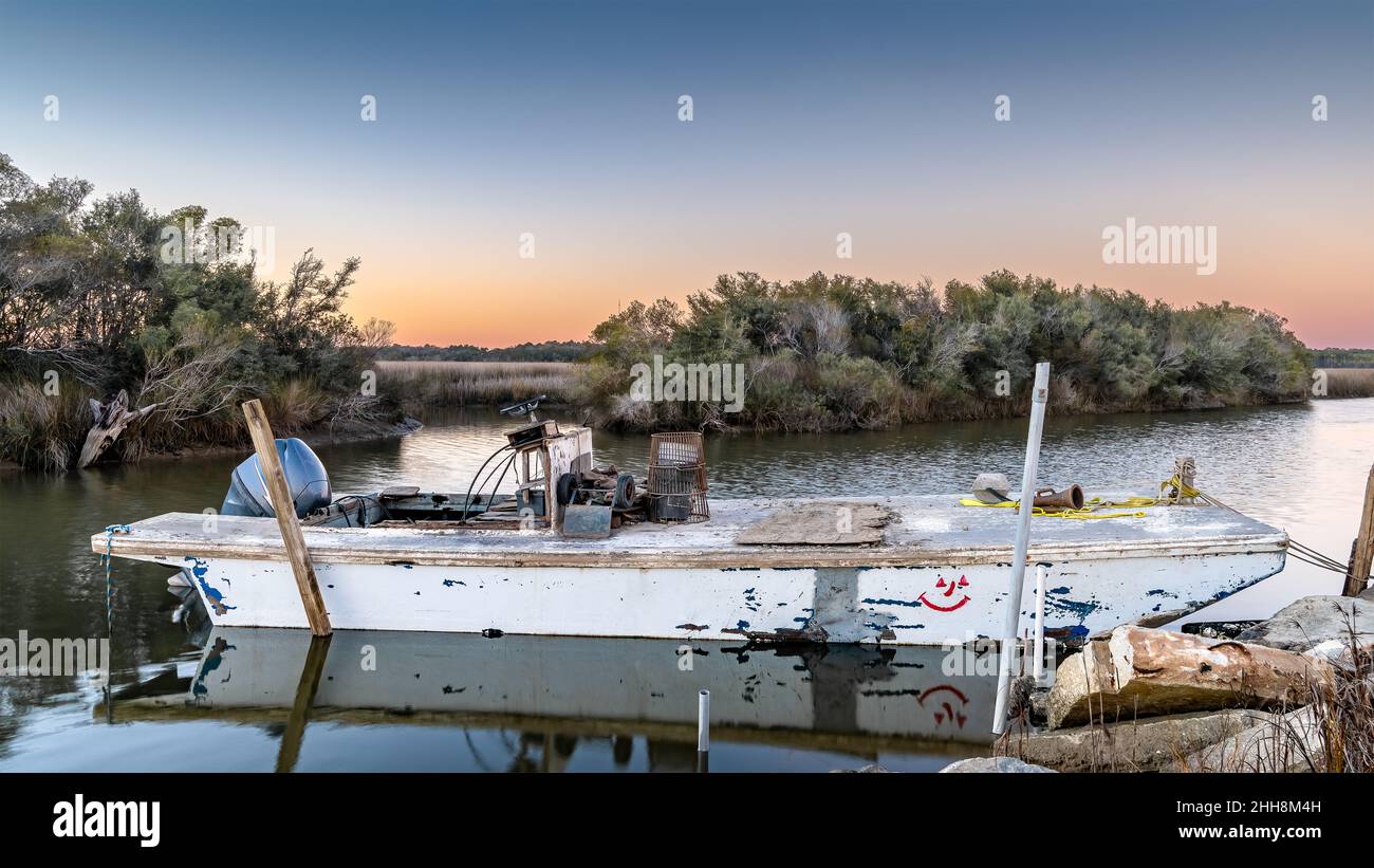 Landschaft Seascape Maritime Oyster Skiff Salt Marsh Golf von Mexiko 2022 Stockfoto