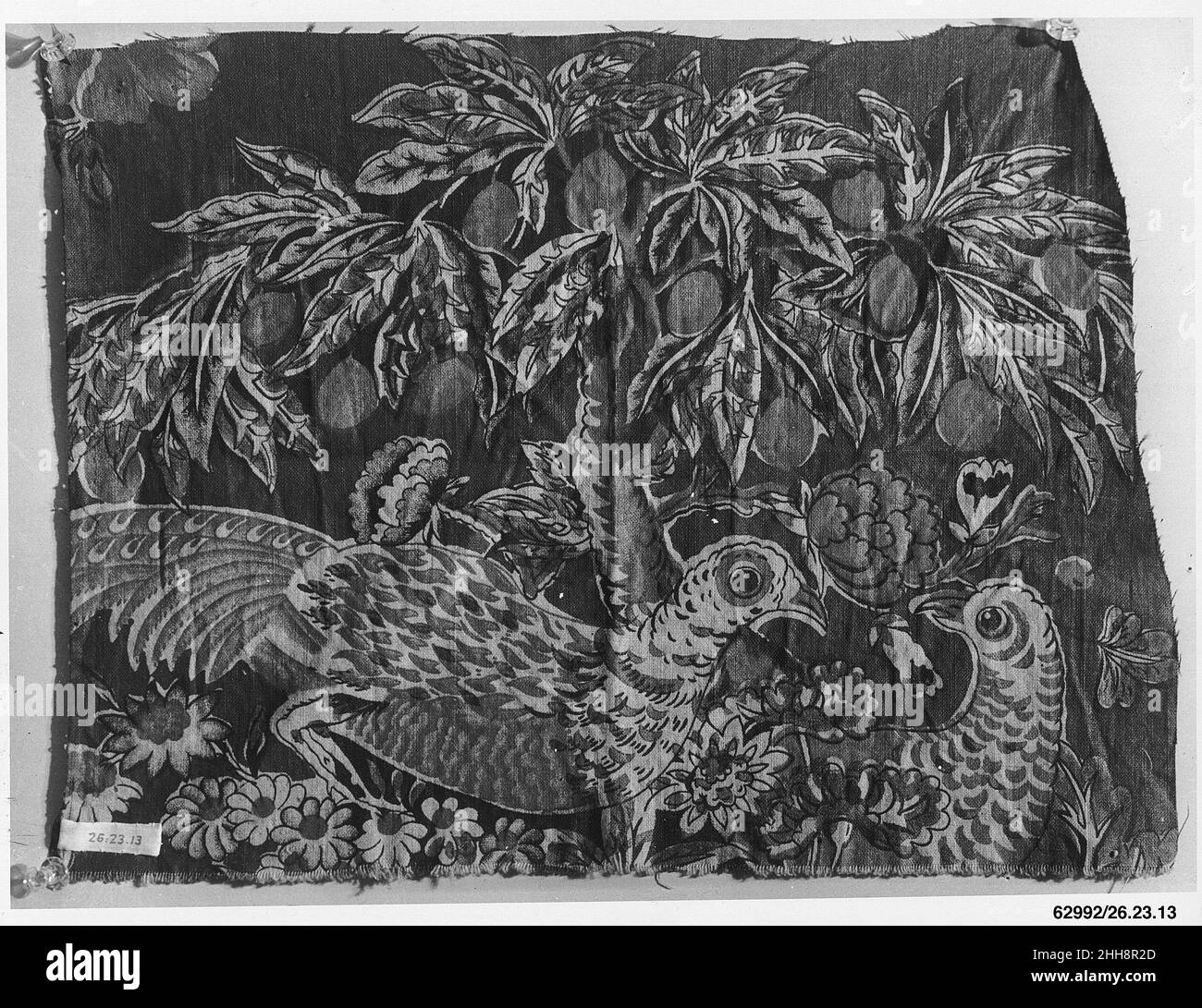 Fragment von Textil mit Wildvögeln bedruckt ca. 1825 Briten. Textilfragment mit Wildvögeln bedruckt 221705 Stockfoto