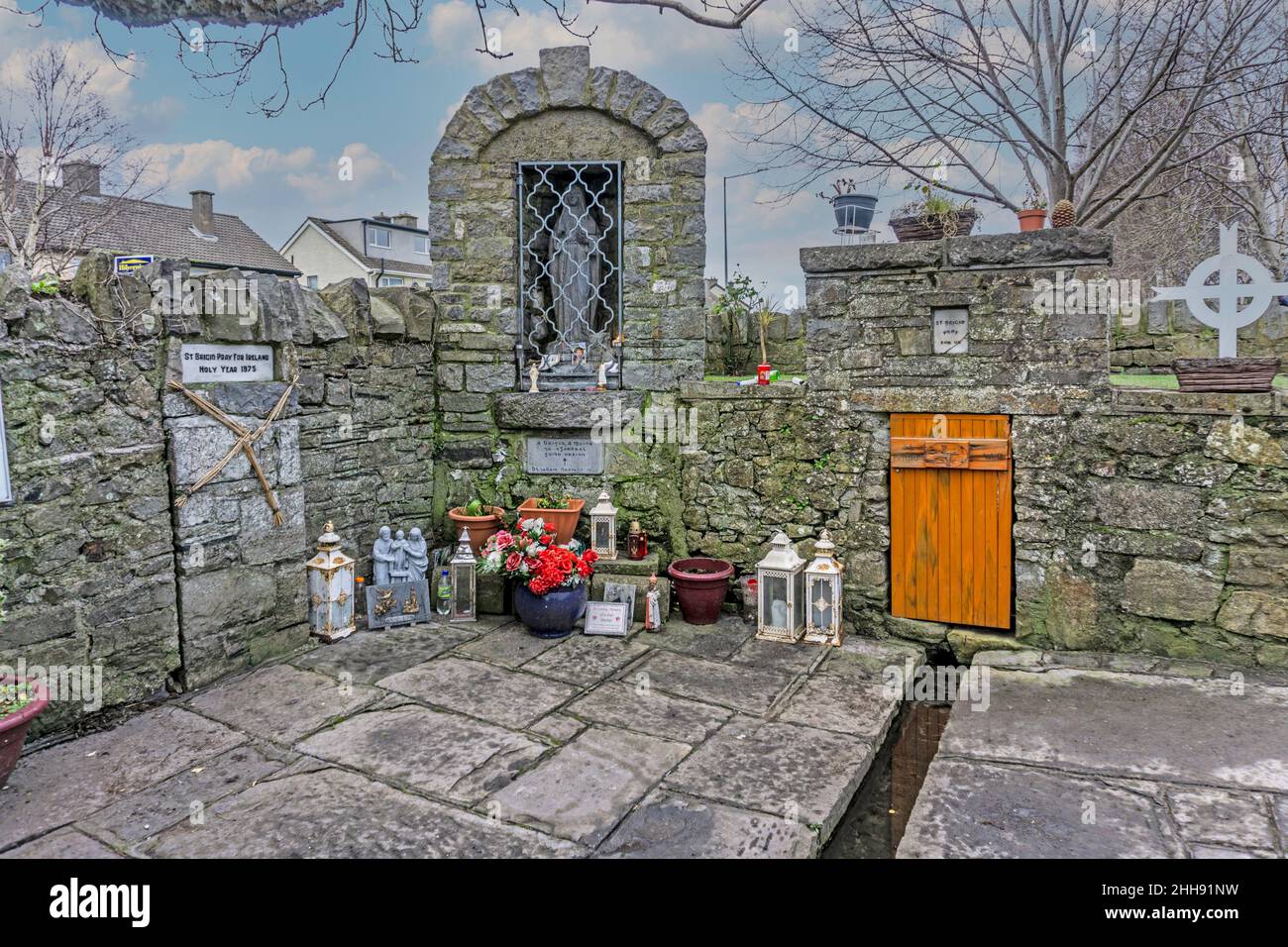 St. Brigid's Well in Boot Road, Clondalkin, Dublin, Irland. St. Brigid entwickelte diese gut im 5th. Jahrhundert. Stockfoto