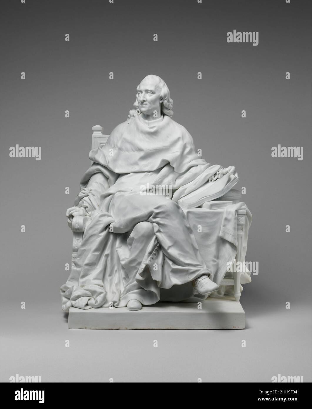 Charles-Louis de Secondat (1689–1755), Baron de La Brède et de Montesquieu Ca. 1784 Sèvres Manufaktur Französisch eines der bemerkenswertesten skulpturalen Projekte des 18. Jahrhunderts wurde 1730 von Charles Claude de Flahaut (1809–1776), comte d’Angiviller, konzipiert. D’Angiviller, Minister für Gebäude und Leiter der königlichen Manufakturen sowie Leiter der Akademien für Kunst und Architektur an König Ludwig XVI. (1754–1793), äußerte seinen Wunsch in einem Schreiben vom 14. März 1776 an Jean-Baptiste Marie Pierre (französisch, 1714–1789), den ersten Maler an den König, Eine Reihe von in auftrag zu geben Stockfoto