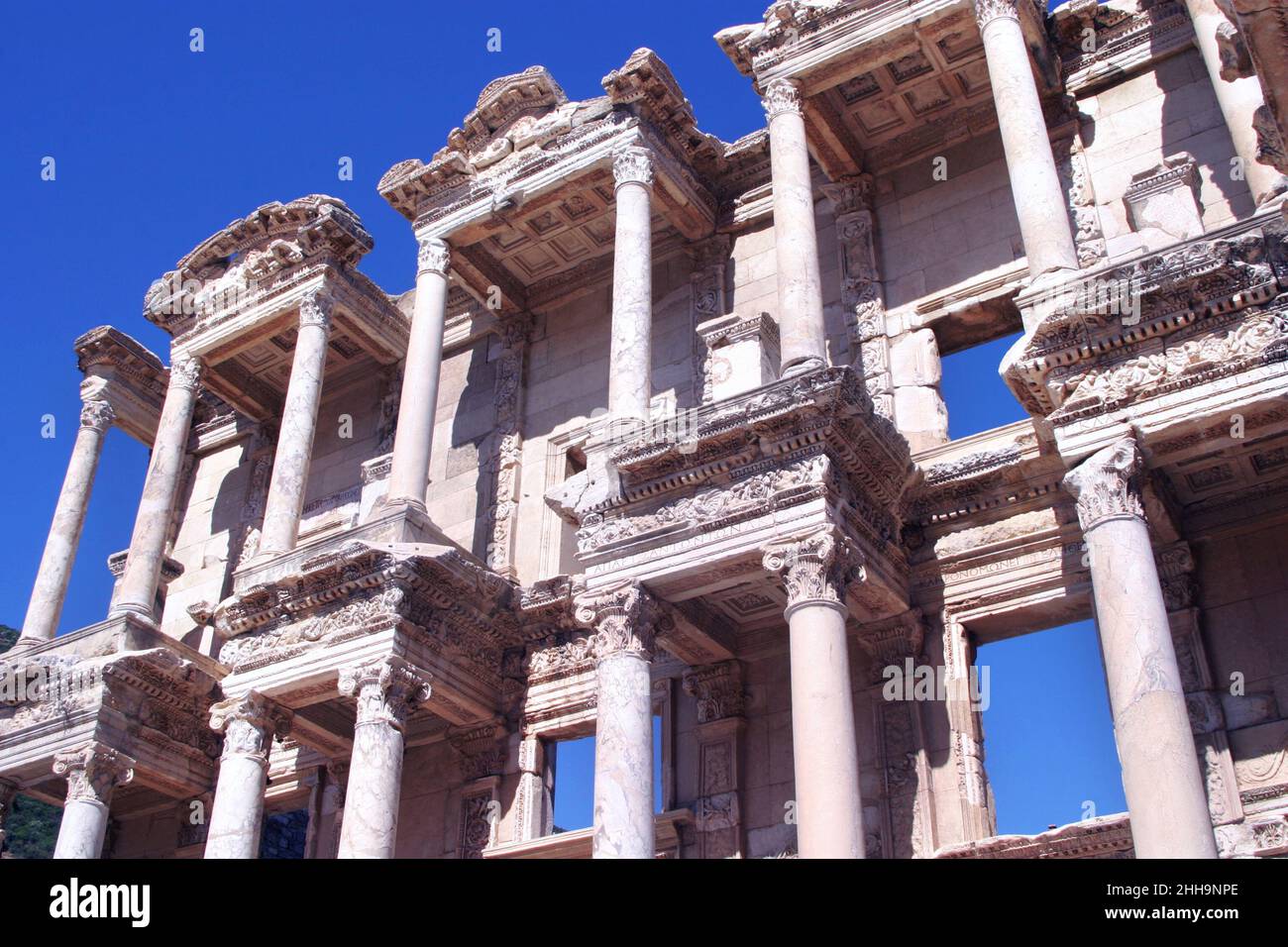 Ephesus, Türkei; Juni 24 2008: Bibliothek von Celsus, antikes römisches Gebäude in Ephesus, Anatolien (2nd. Jahrhundert) Stockfoto