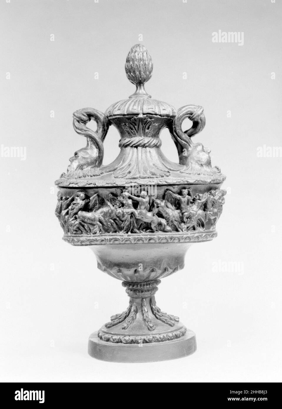 Vase mit Deckel 19th Jahrhundert, nach 16th Jahrhundert original britischen, nach italienischen Original dieser Elektrotyp ist nach einem sechzehnten Jahrhundert Original in der Botkine-Sammlung, St. Petersburg, zum Zeitpunkt der Reproduktion.. Vase mit Deckel 186635 Stockfoto